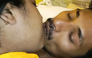 Indian sexy bhabhi hot real gender with juvenile lover! Hindi sexual relations