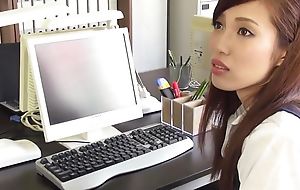 Japanese brunette date lady Yura Hitomi load of shit sucked and dildo playing in date uncensored.