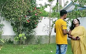 Indian Hawt Bhabhi Sex with Unknown Young Boy! Plz Cum Median
