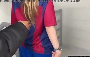 A Barcelona Supporter Screwed By PSG Fans in The Corridors Of The Football Stadium !!!