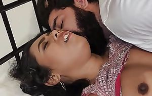 Magnificent Indian StepMom radiantly Stepson back take a crack at sex to her.