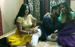 Amazing hot sex..Indian hot bhabhi swaping approximately Hindi hot family sex