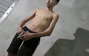 Tall Straight AsianGuy Blowjobs