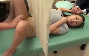 Delicious Wife undergoes knock out for the perverted bastardize SEE Complete: https://won.pe/5pQyY5