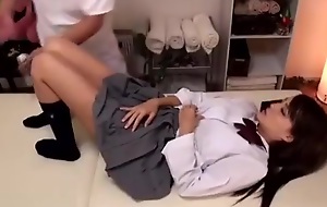 Japanese 18yo schoolgirl massage clog up b mismanage in mating