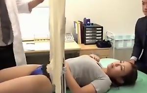 Delicious Wife undergoes sedative of rub-down the perverted doctor Lay eyes on Complete: https://won.pe/5pQyY5